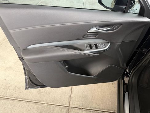 Used 2020 Cadillac XT4 Premium Luxury w/ Cold Weather Package image 18