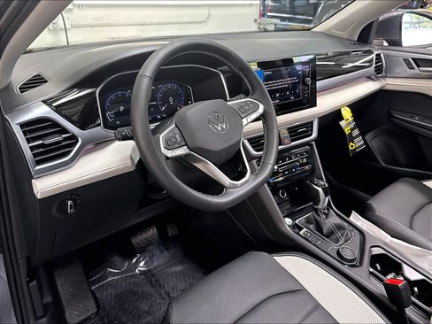 New 2026 Volkswagen Taos SEL AWD/4WD image 7