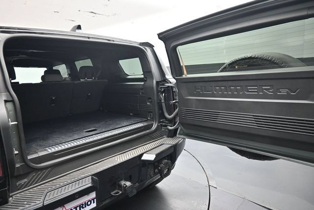 Used 2024 GMC Hummer EV 3X AWD/4WD image 23