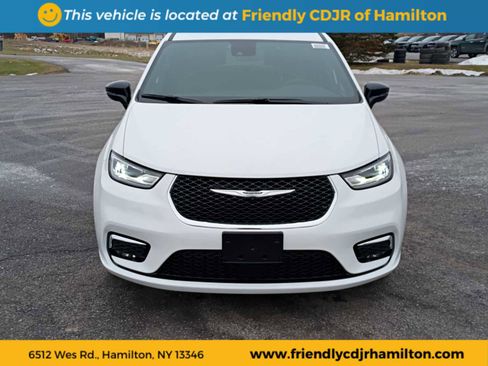 New 2026 Chrysler Pacifica Select image 8