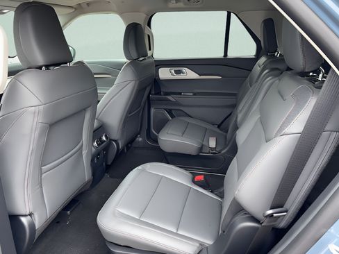New 2026 Ford Explorer Active w/ Active Comfort Package AWD/4WD image 5