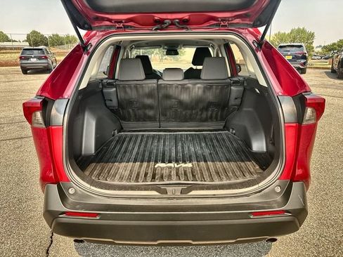 Used 2025 Toyota RAV4 LE AWD/4WD image 22