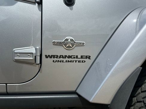 Used 2013 Jeep Wrangler Unlimited Sport AWD/4WD image 5