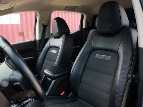 Used 2017 GMC Canyon SLE w/ All Terrain X Package AWD/4WD image 13
