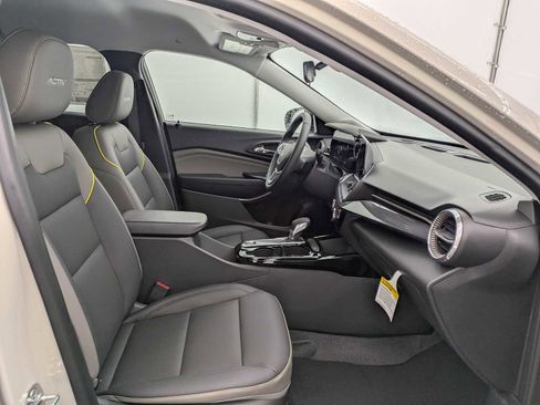 New 2026 Chevrolet Trax ACTIV w/ Driver Confidence Package FWD image 22