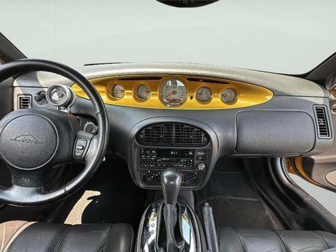 Used 2002 Chrysler Prowler image 3