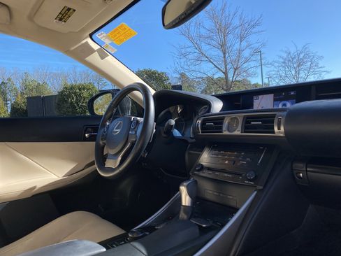 Used 2014 Lexus IS 250 image 6