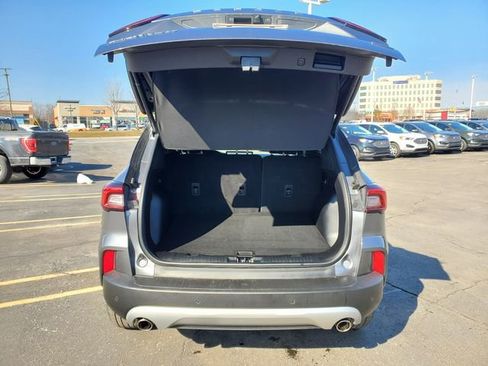 Used 2024 Ford Escape Platinum w/ Premium Technology Package image 28