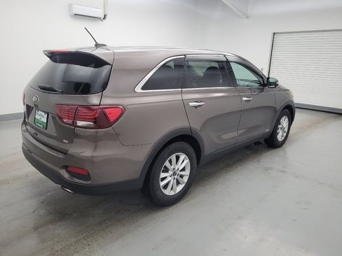 Used 2020 Kia Sorento LX AWD/4WD image 3