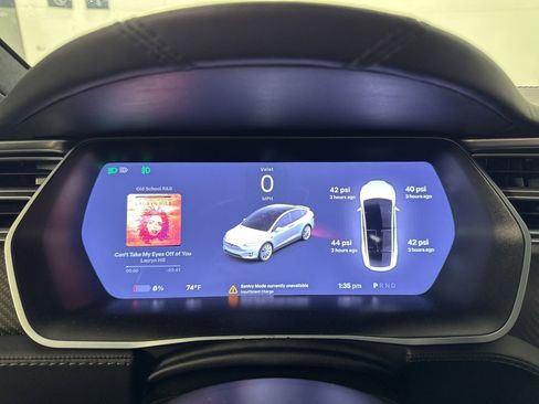 Used 2018 Tesla Model X P100D image 28