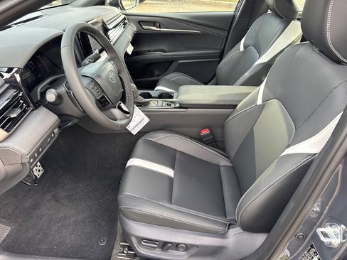 New 2026 Toyota Camry SE w/ Convenience Package FWD image 26