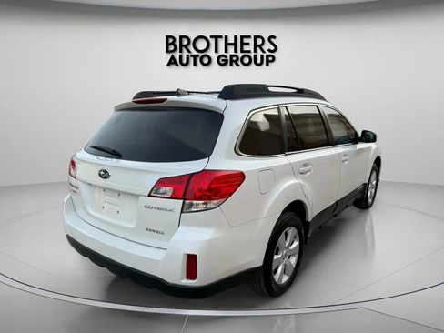 Used 2012 Subaru Outback 2.5i Limited image 7