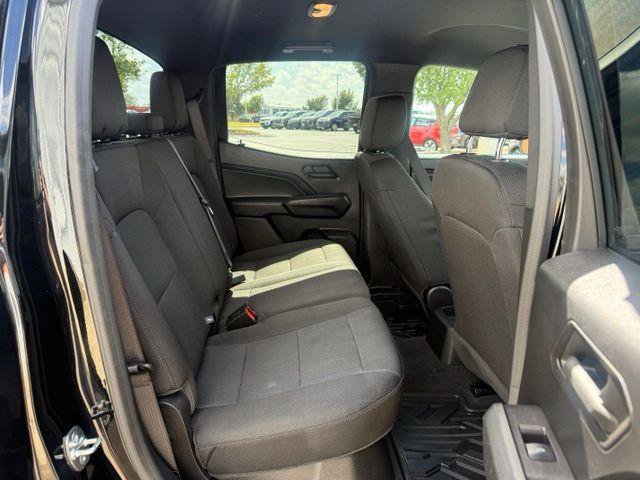 Used 2024 Chevrolet Colorado W/T RWD image 4