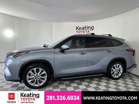 Used 2023 Toyota Highlander Limited FWD image 8