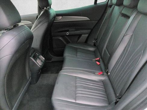 Used 2024 Maserati Grecale GT image 15