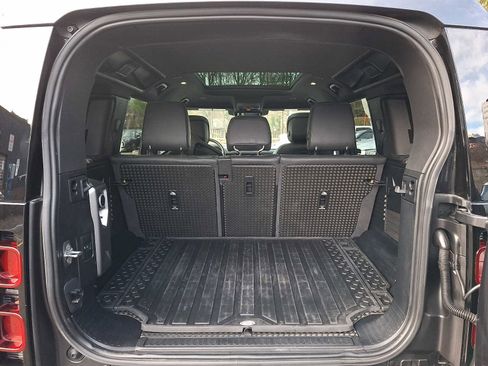 Used 2021 Land Rover Defender 110 X-Dynamic HSE image 25