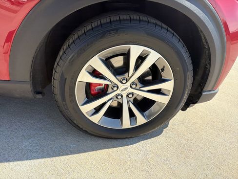 Used 2025 Ford Explorer ST image 13