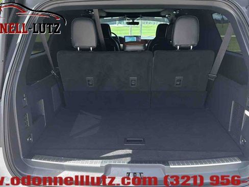 Used 2024 Lincoln Navigator L Reserve AWD/4WD image 11