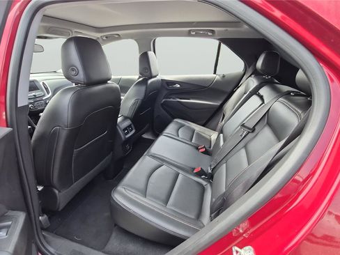 Used 2021 Chevrolet Equinox LT image 17