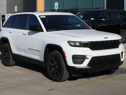New 2025 Jeep Grand Cherokee Altitude