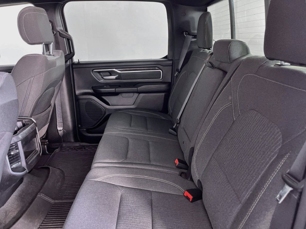 Used 2023 RAM 1500 Big Horn AWD/4WD image 30