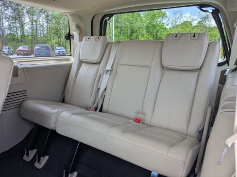 Used 2017 Ford Expedition Limited w/ Equipment Group 301A image 15