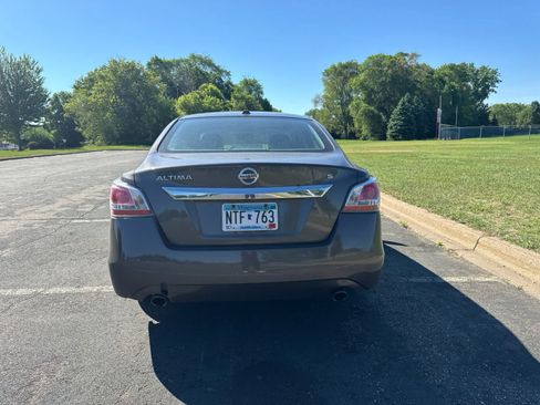 Used 2015 Nissan Altima 2.5 S w/ Power Driver Seat Package FWD image 6