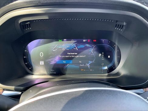 Used 2022 Volvo XC60 B5 Momentum AWD/4WD image 25