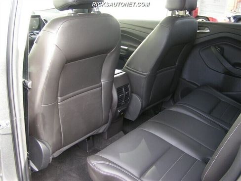 Used 2018 Ford Escape SEL image 14