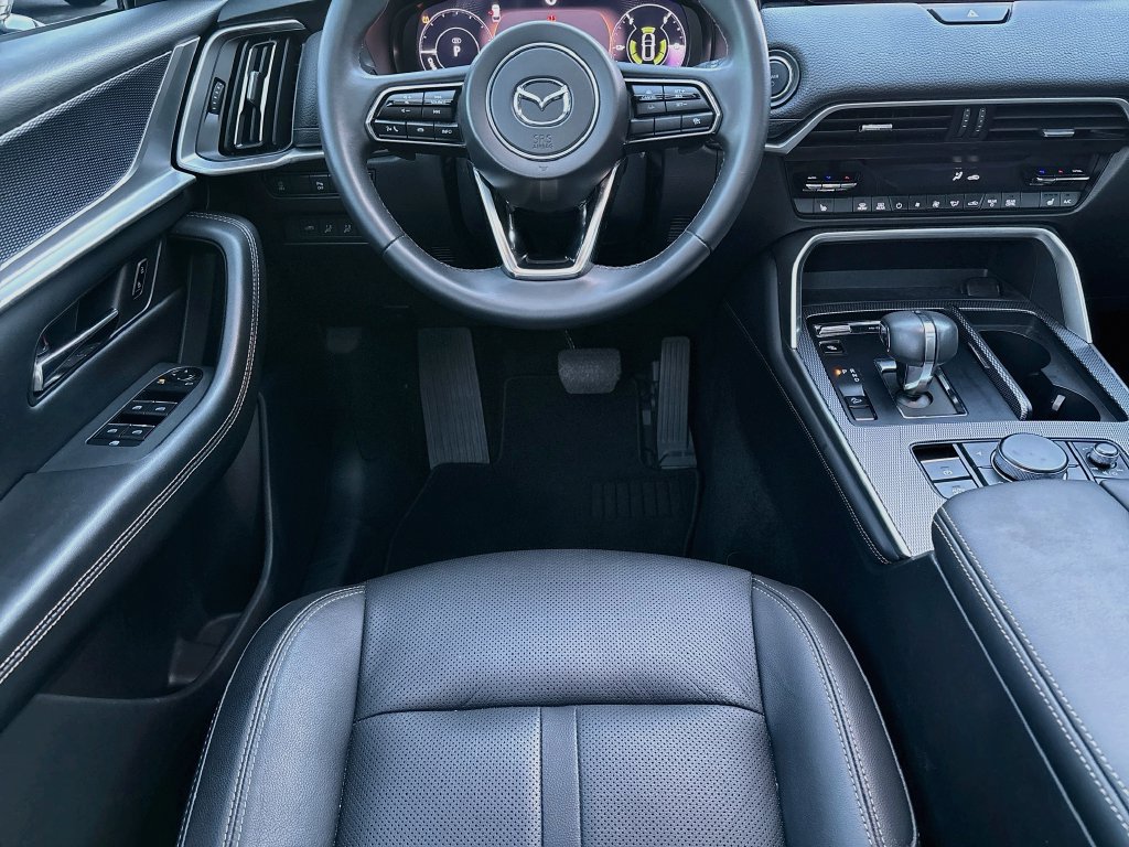 Certified 2024 MAZDA CX-90 Plug-In Hybrid w/ Premium Pkg AWD/4WD image 24