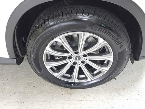 Certified 2026 Mercedes-Benz GLC 300 4MATIC image 9