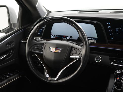 Used 2024 Cadillac Escalade ESV Premium Luxury Platinum w/ Heavy-Duty Trailer Package AWD/4WD image 15