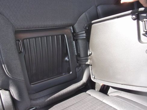 Used 2024 GMC Sierra 1500 Elevation image 33