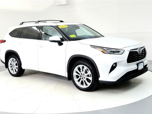 Used 2023 Toyota Highlander Limited image 7