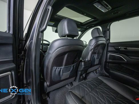 Used 2025 Kia Telluride EX X-Line AWD/4WD image 26