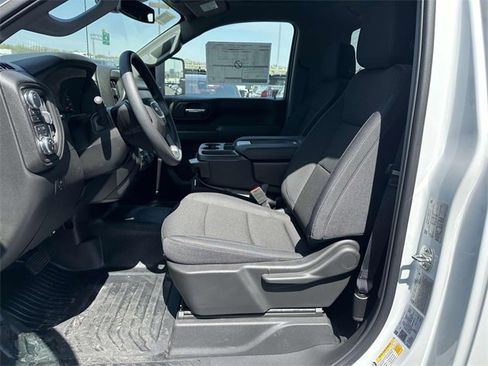 Used 2025 GMC Sierra 2500 Pro image 8