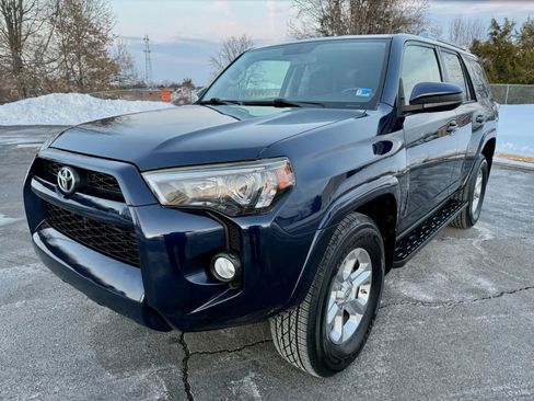 Used 2016 Toyota 4Runner 4WD image 1
