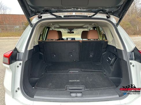 Used 2024 Nissan Rogue Platinum w/ Platinum Premium Package image 31