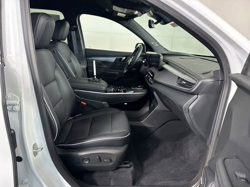 New 2026 Buick Enclave Preferred w/ Power Package image 28