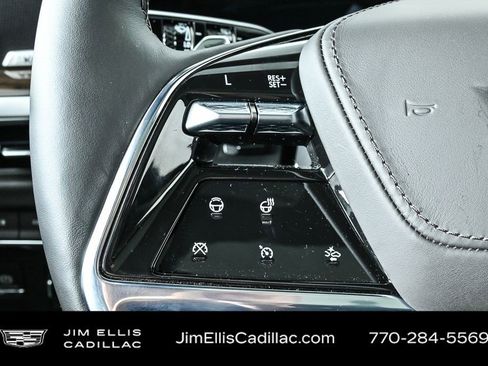 Certified 2025 Cadillac Escalade ESV Sport Platinum w/ LPO, ONYX Package image 12