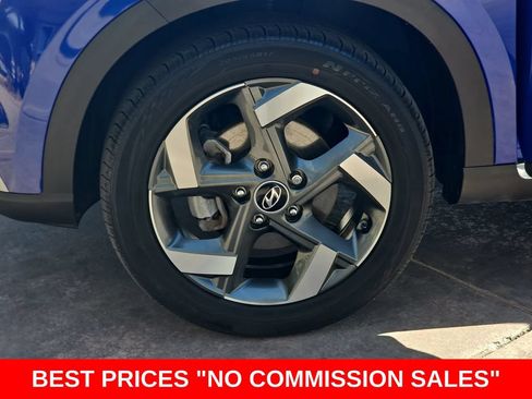 Used 2022 Hyundai Venue Limited FWD image 35
