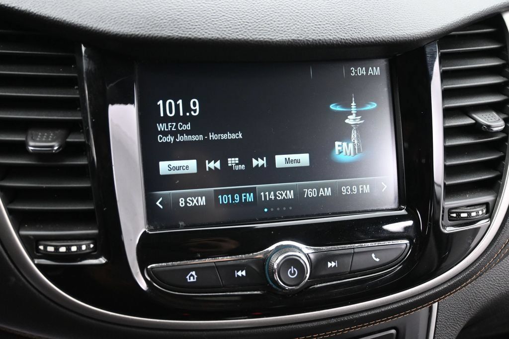 Used 2017 Chevrolet Trax LT w/ Driver Confidence Package FWD image 10