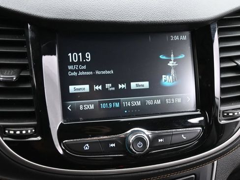 Used 2017 Chevrolet Trax LT w/ Driver Confidence Package FWD image 10