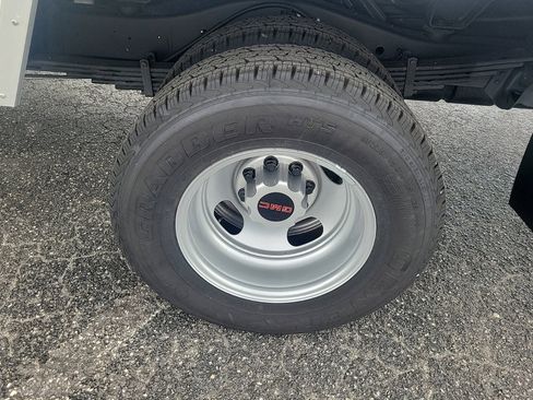 New 2024 GMC Savana 3500 w/ Power Convenience Package image 9