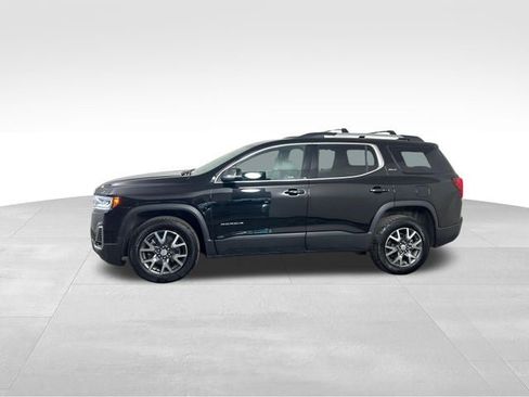 Used 2023 GMC Acadia SLT FWD image 3