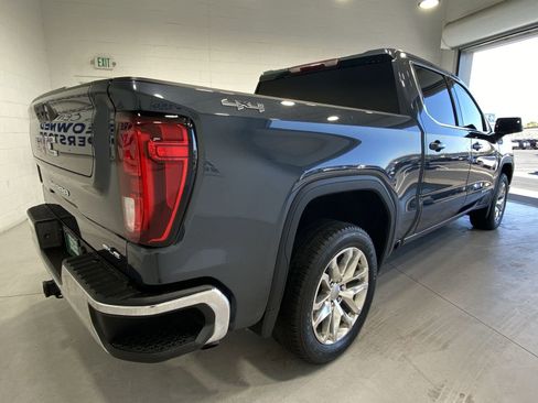 Used 2022 GMC Sierra 1500 SLE AWD/4WD image 8