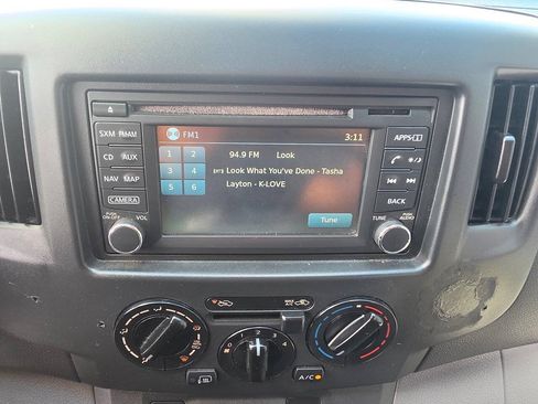 Used 2017 Nissan NV200 SV w/ Technology Package FWD image 36