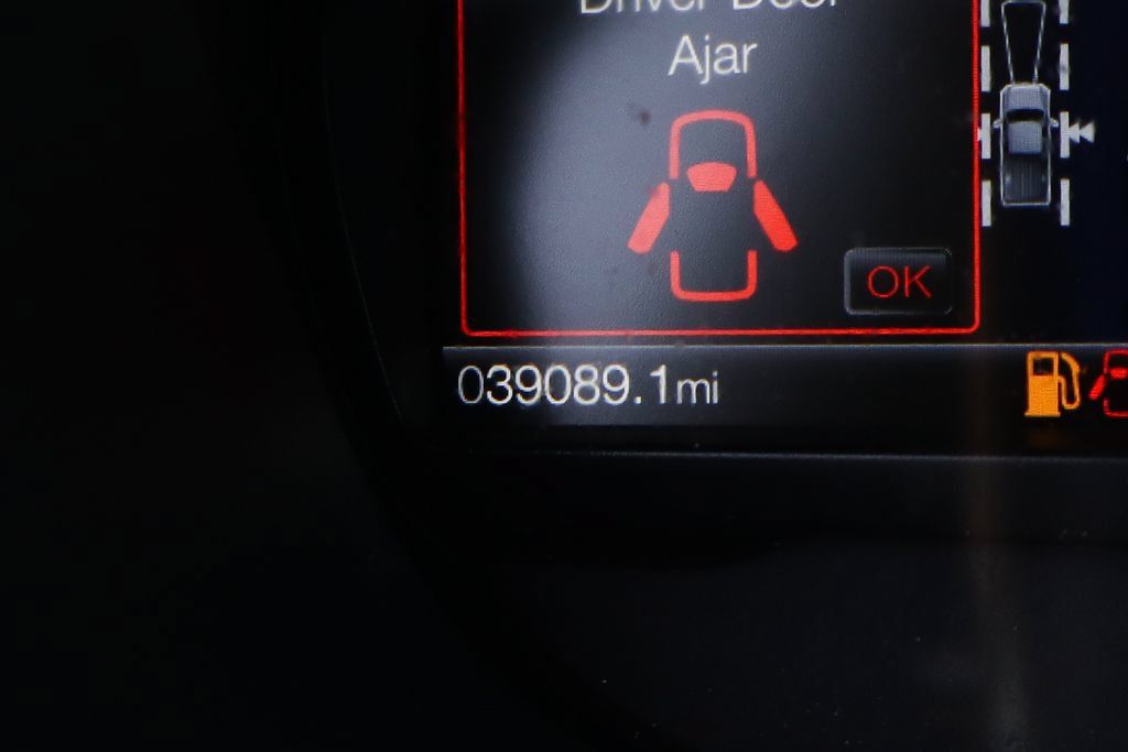 Used 2022 Ford Ranger Lariat w/ Tremor Off-Road Package AWD/4WD image 25
