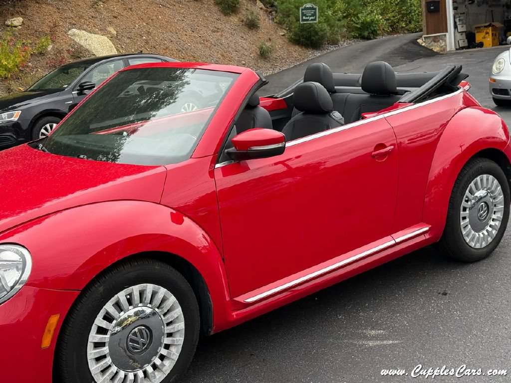 Used 2014 Volkswagen Beetle 1.8T FWD image 38