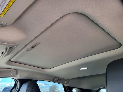 Used 2025 MAZDA CX-30 AWD 2.5 S w/ Premium Package image 27